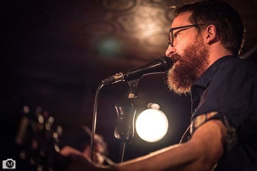 Singer-songwriter Niall Connolly performing