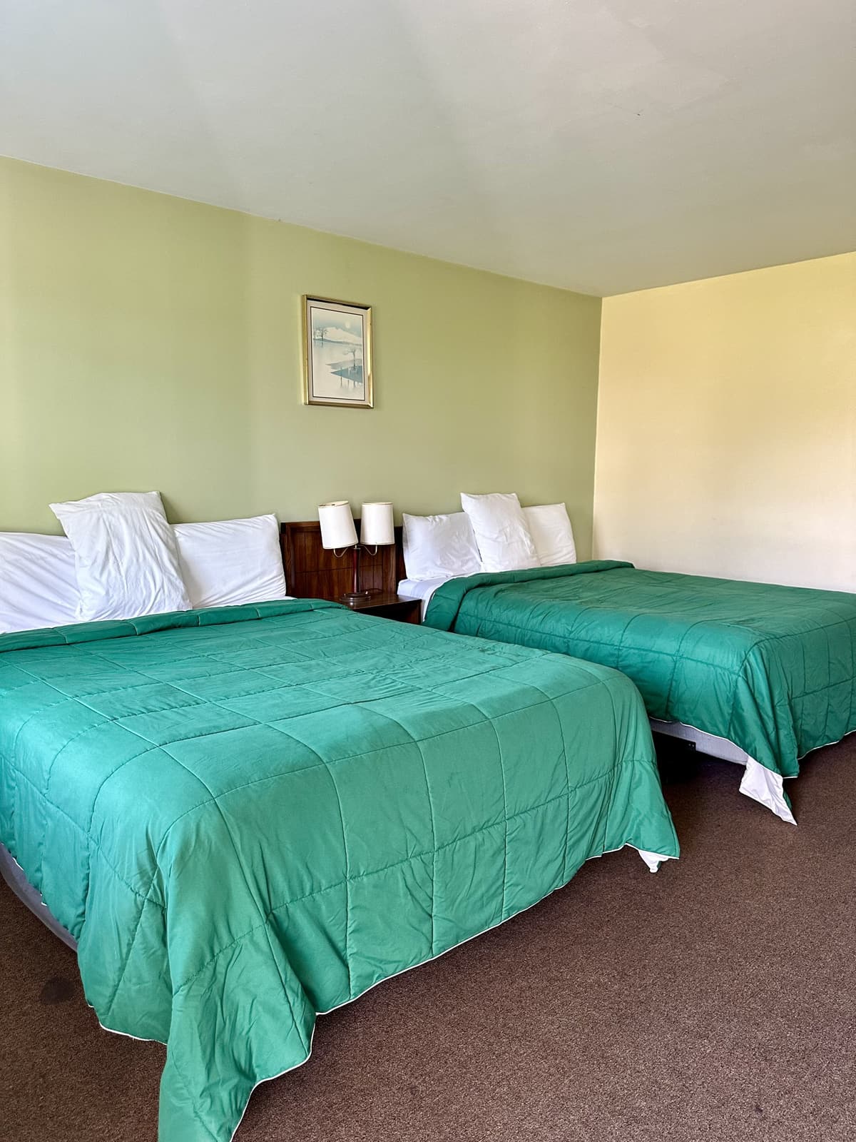 Deluxe Poolside room with two queen beds at Gavin's Irish Country Inn